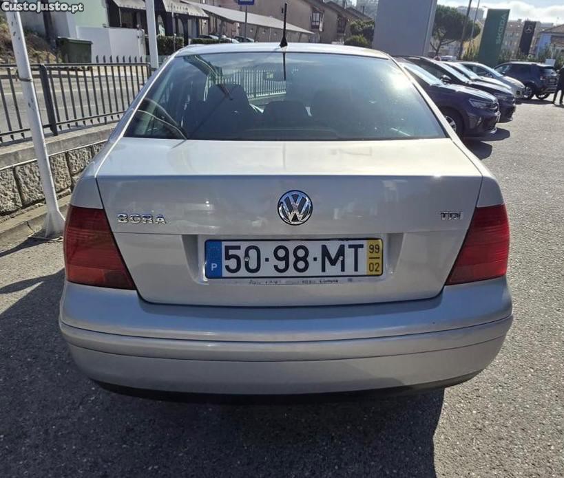 VW Bora Highline 1.9 TDI — photo 2