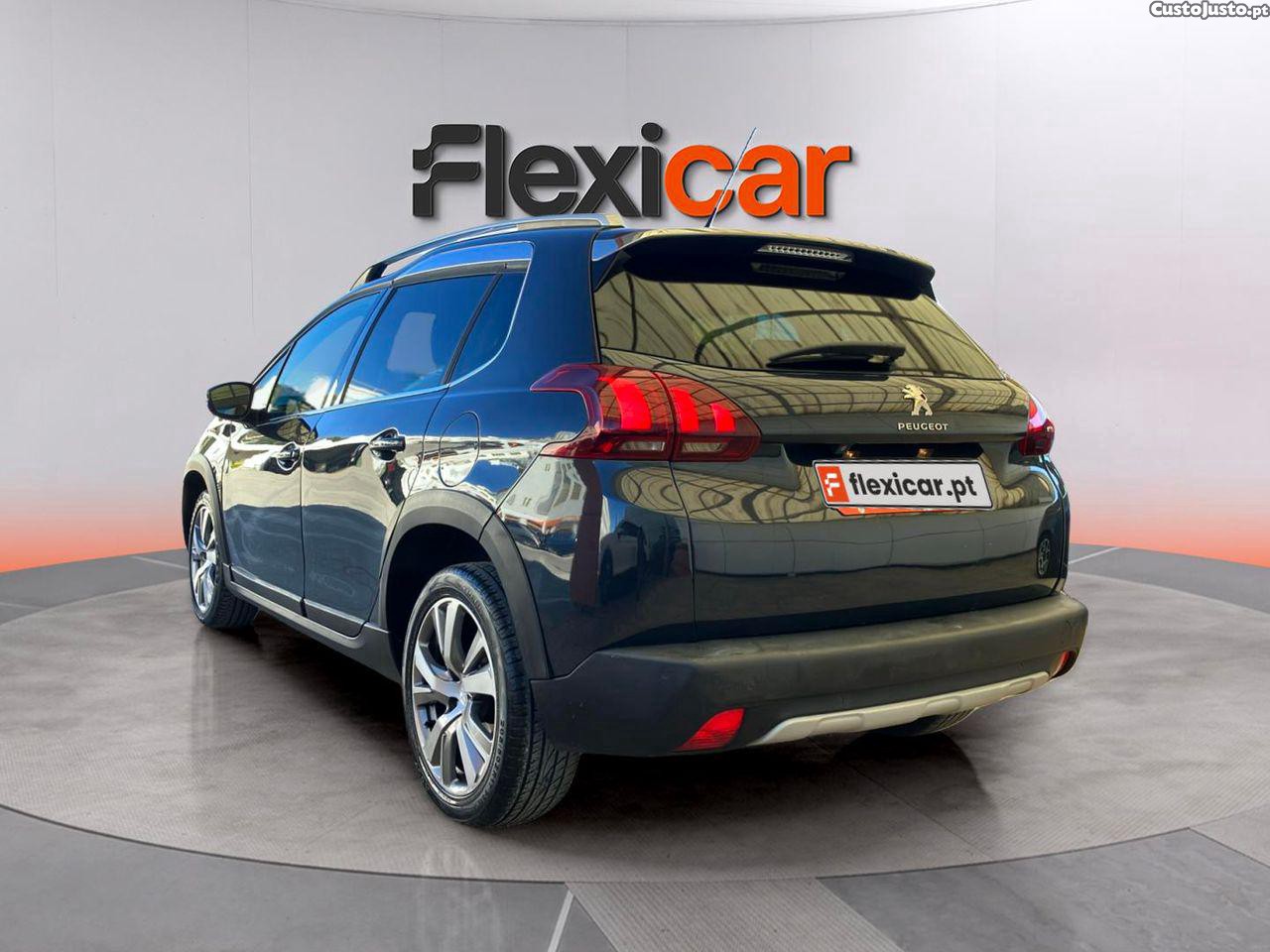 Peugeot 2008 1.2 PureTech Crossway EAT6 — photo 5