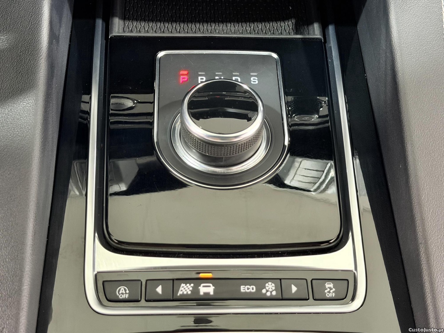 Jaguar F-Pace 2.0 I4-D R-SPORT AUTO 180 CV - NACIONAL - 87786 KM — fotografia 12