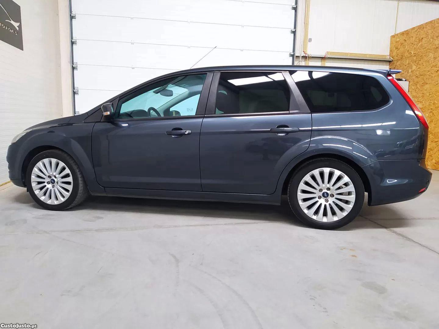 Ford Focus 1.6 tdci titanium 17 - 08 — photo 4
