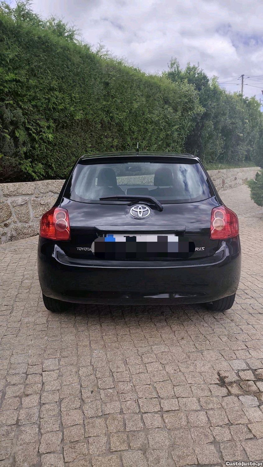 Toyota Auris 1400 D — fotografia 4