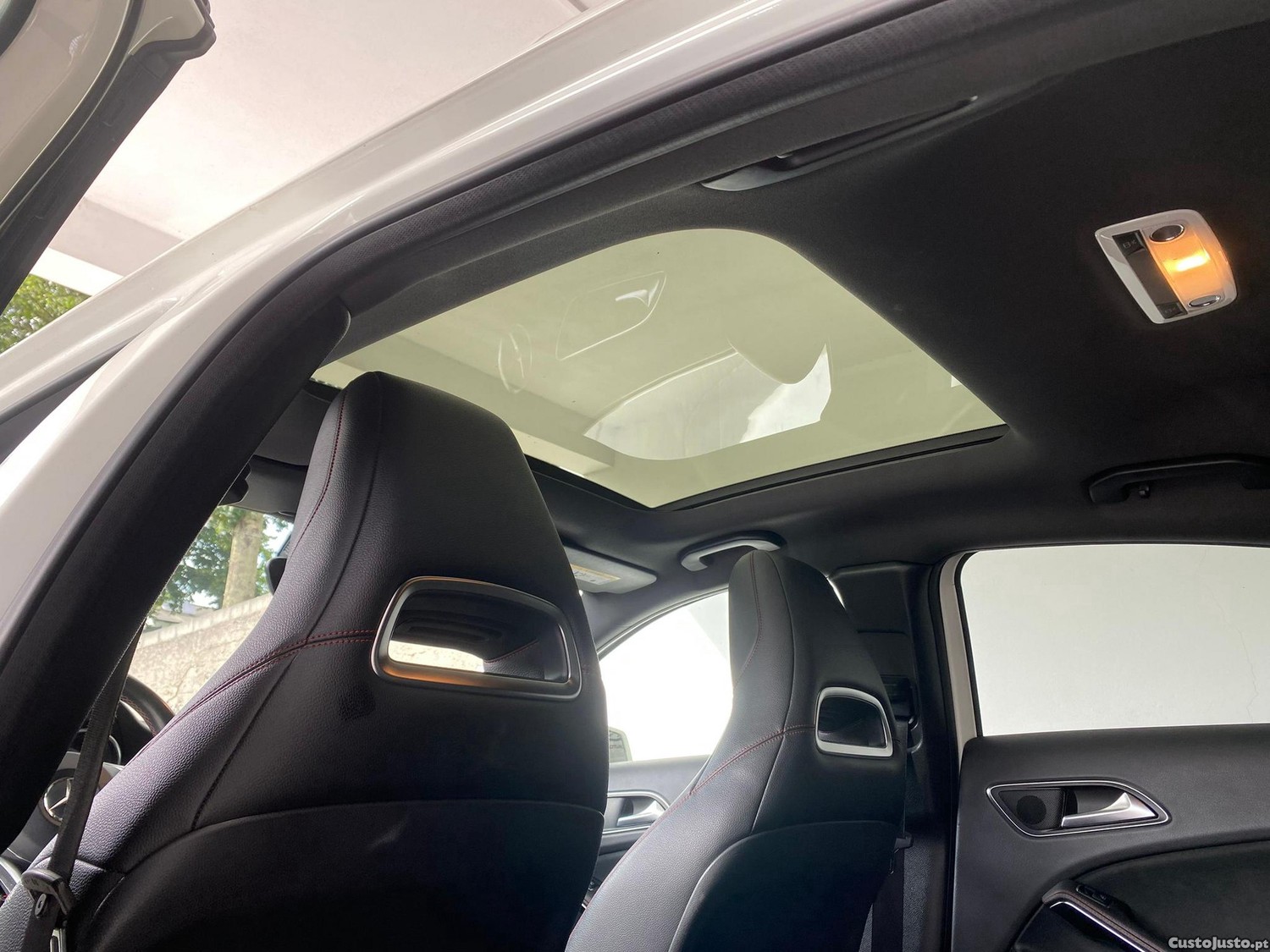 Mercedes-Benz A 200 d AMG Line — fotografia 8