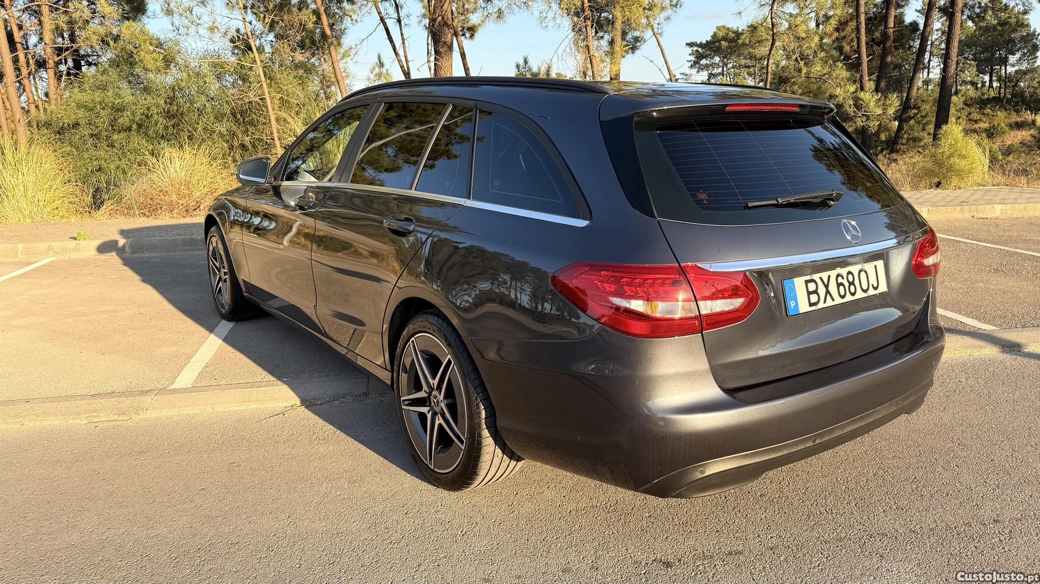 Mercedes-Benz C 180 D Caixa Automática — fotografia 10