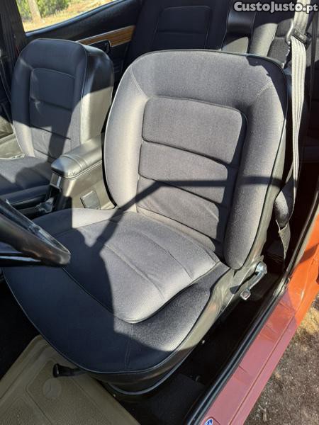 Ford Cortina 2.0 GXL — photo 2