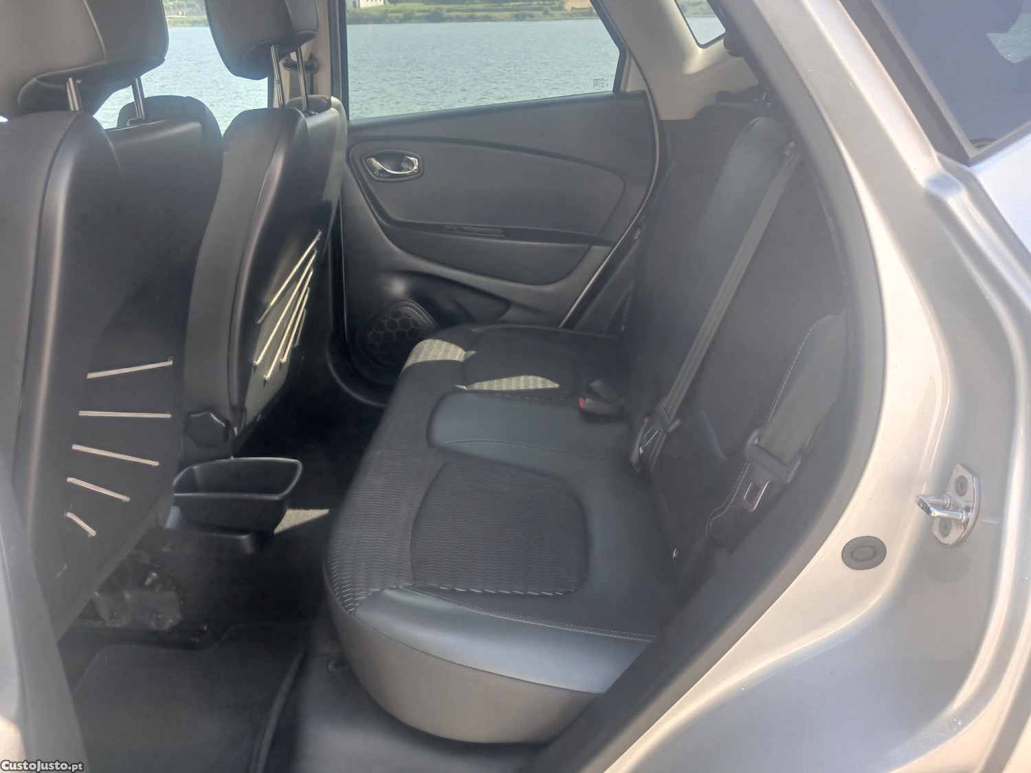 Renault Captur 1.5dci exclusive 110cv — fotografia 5