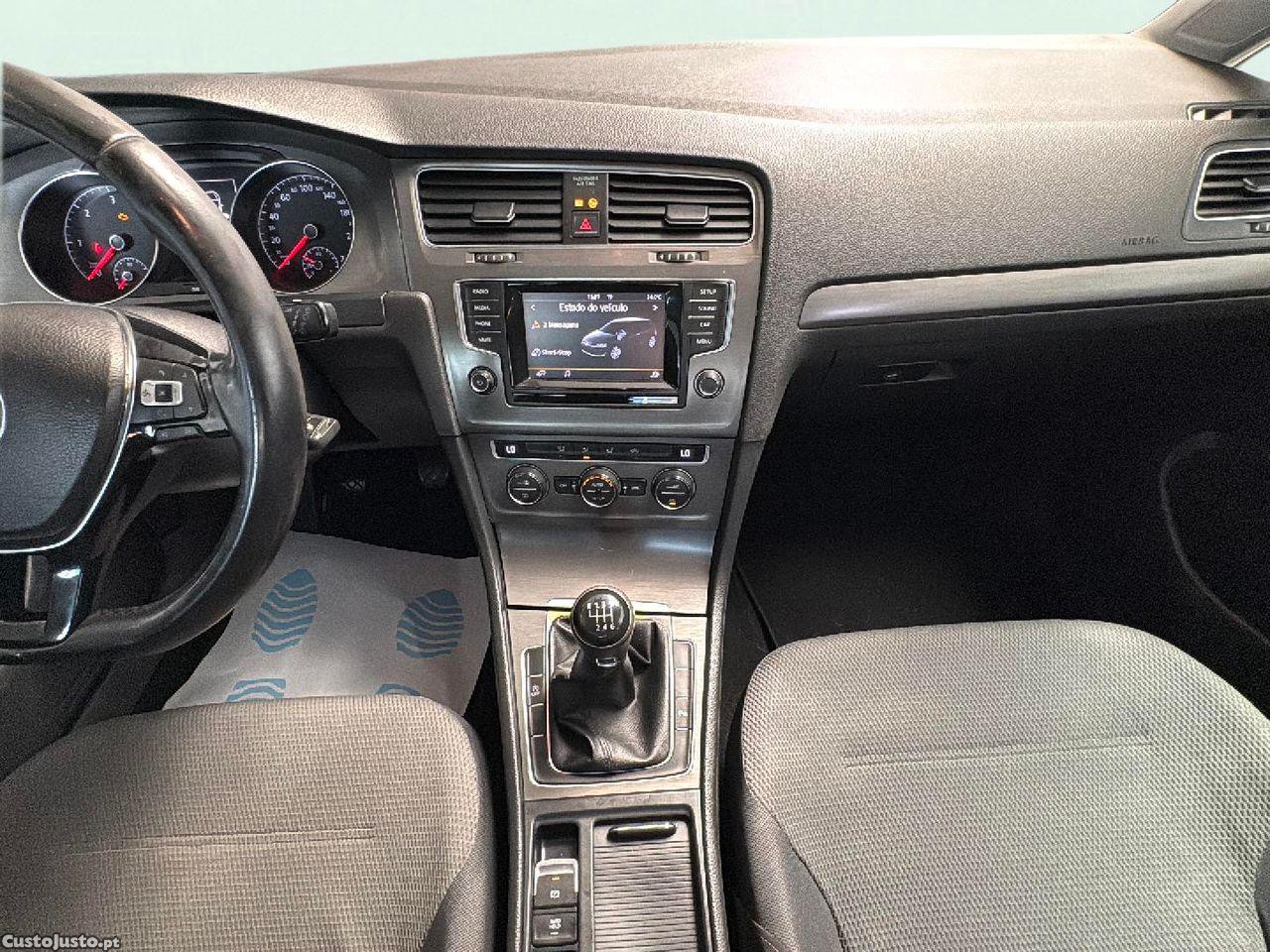 Volkswagen Golf 1.6 TDi BlueMotion Trendline — fotografia 5