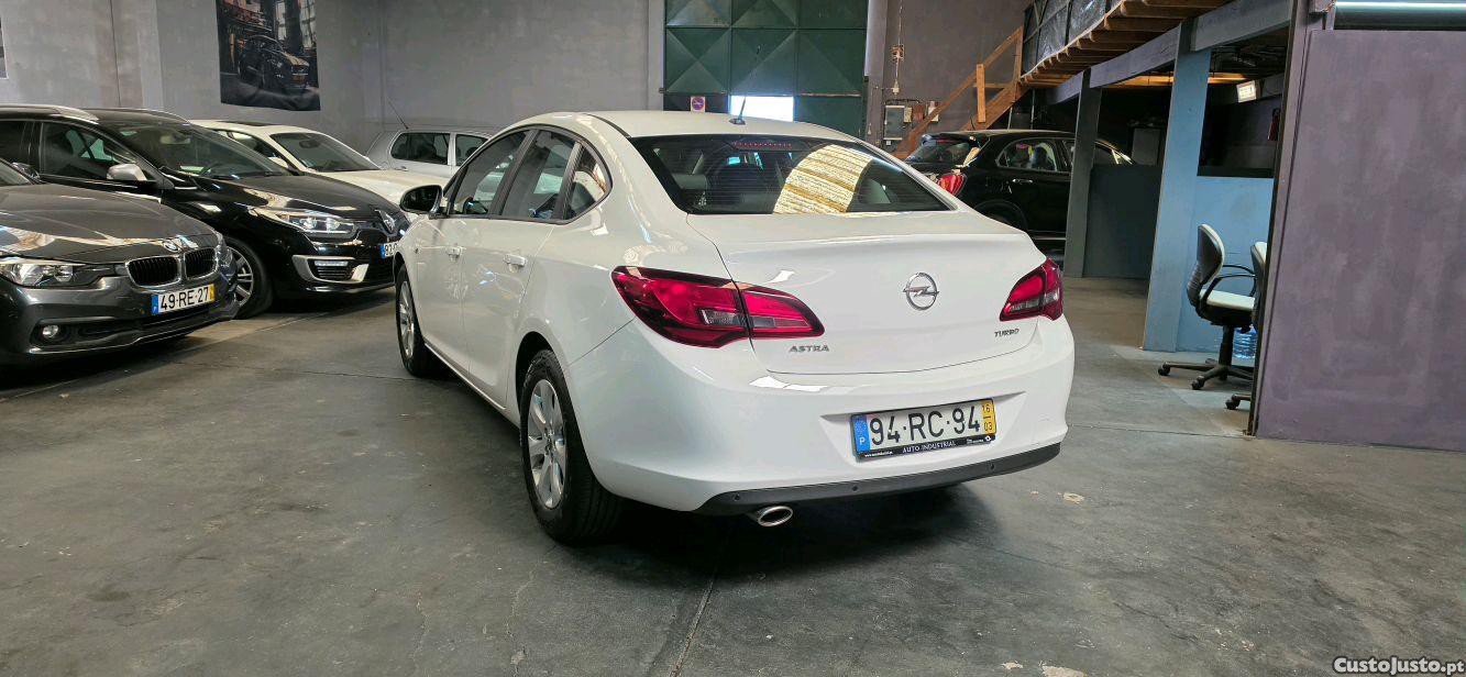 Opel Astra 90.000 Km 1.4 Turbo 140 Cavalos Nacional — photo 5