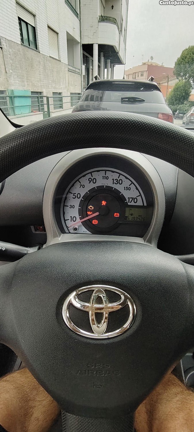 Toyota Aygo 1.0 — fotografia 4