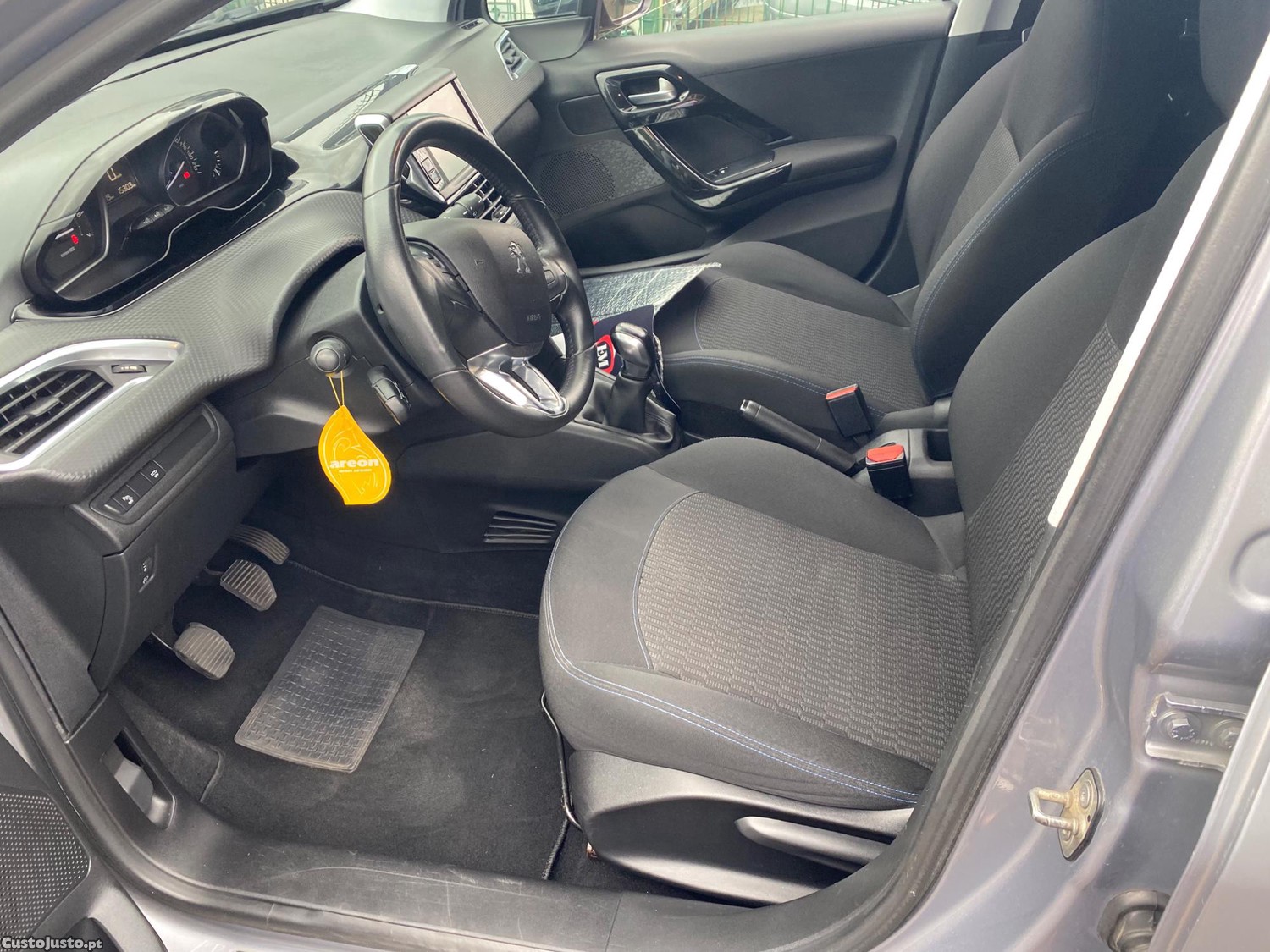 Peugeot 208 1.2 gasolina 82cv - 19 foto 2