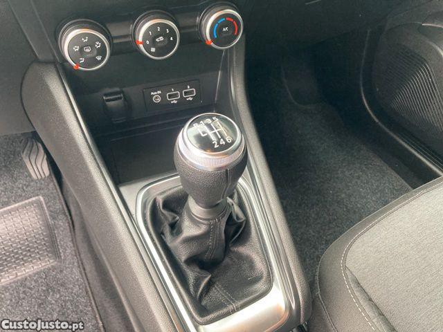 Renault Captur TCe 90 ZEN — fotografia 8