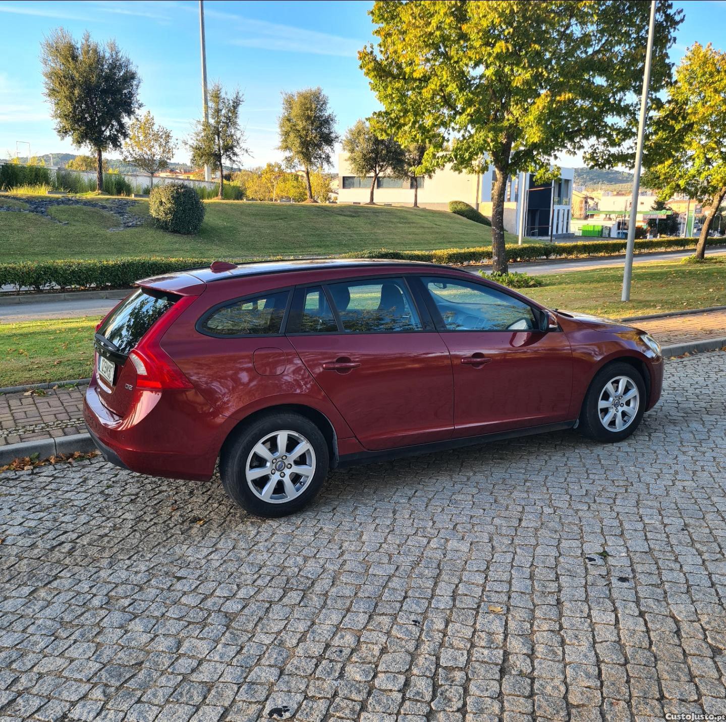 Volvo V60 Diesel 112cv Cx6 A/C 2012 - 12 — photo 2