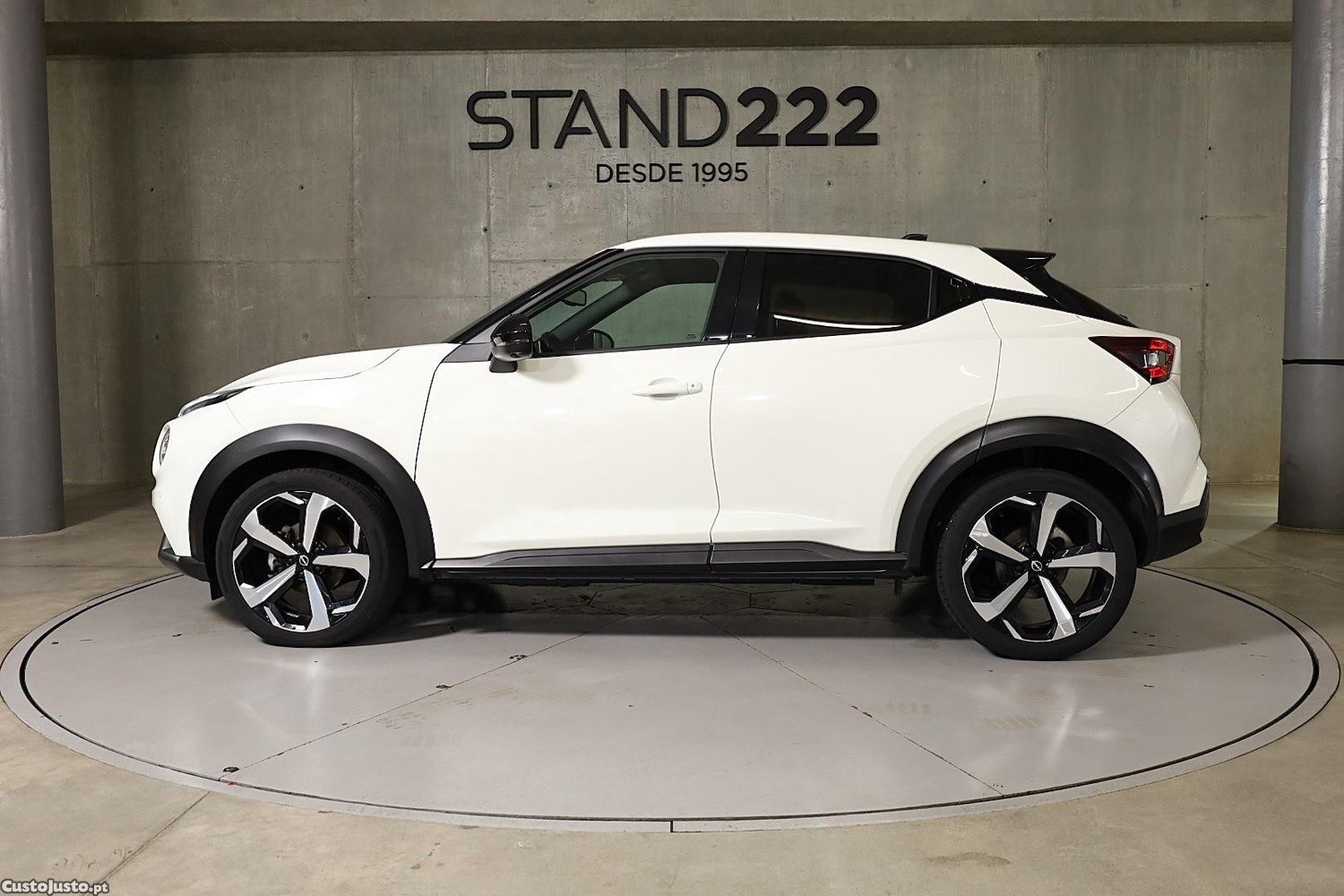 Nissan Juke 1.0 DIG-T Tekna DCT — fotografia 17