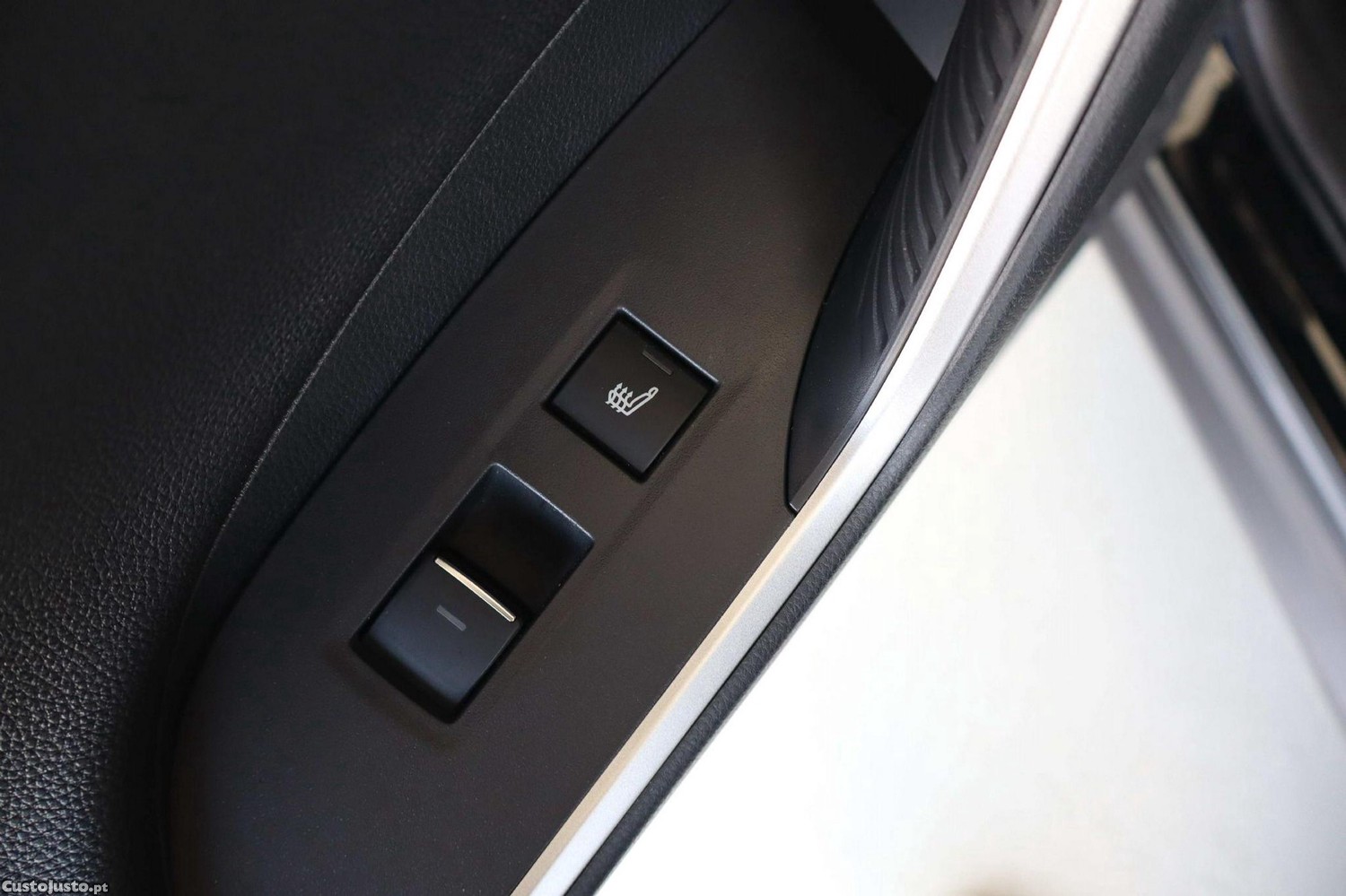 Toyota RAV4 2.5 HDF Plug-In Comfort — fotografia 17