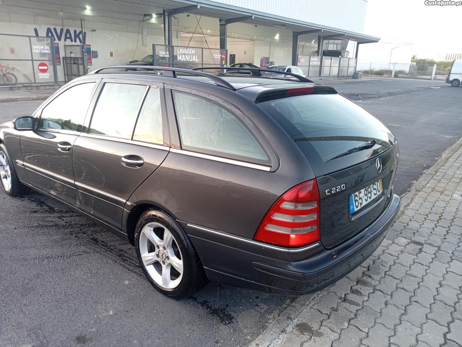 Mercedes-Benz C 220 2.2 143cv — fotografia 5