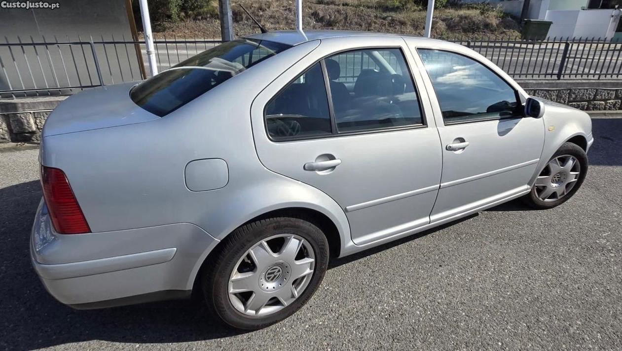 VW Bora Highline 1.9 TDI — photo 4