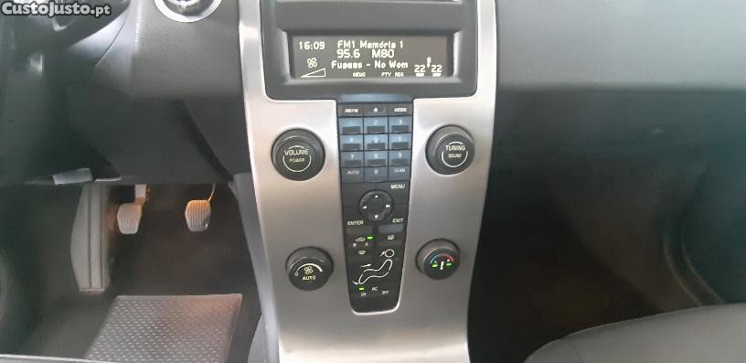 Volvo V50 Momentum 1.6 D 110 CV — fotografia 8