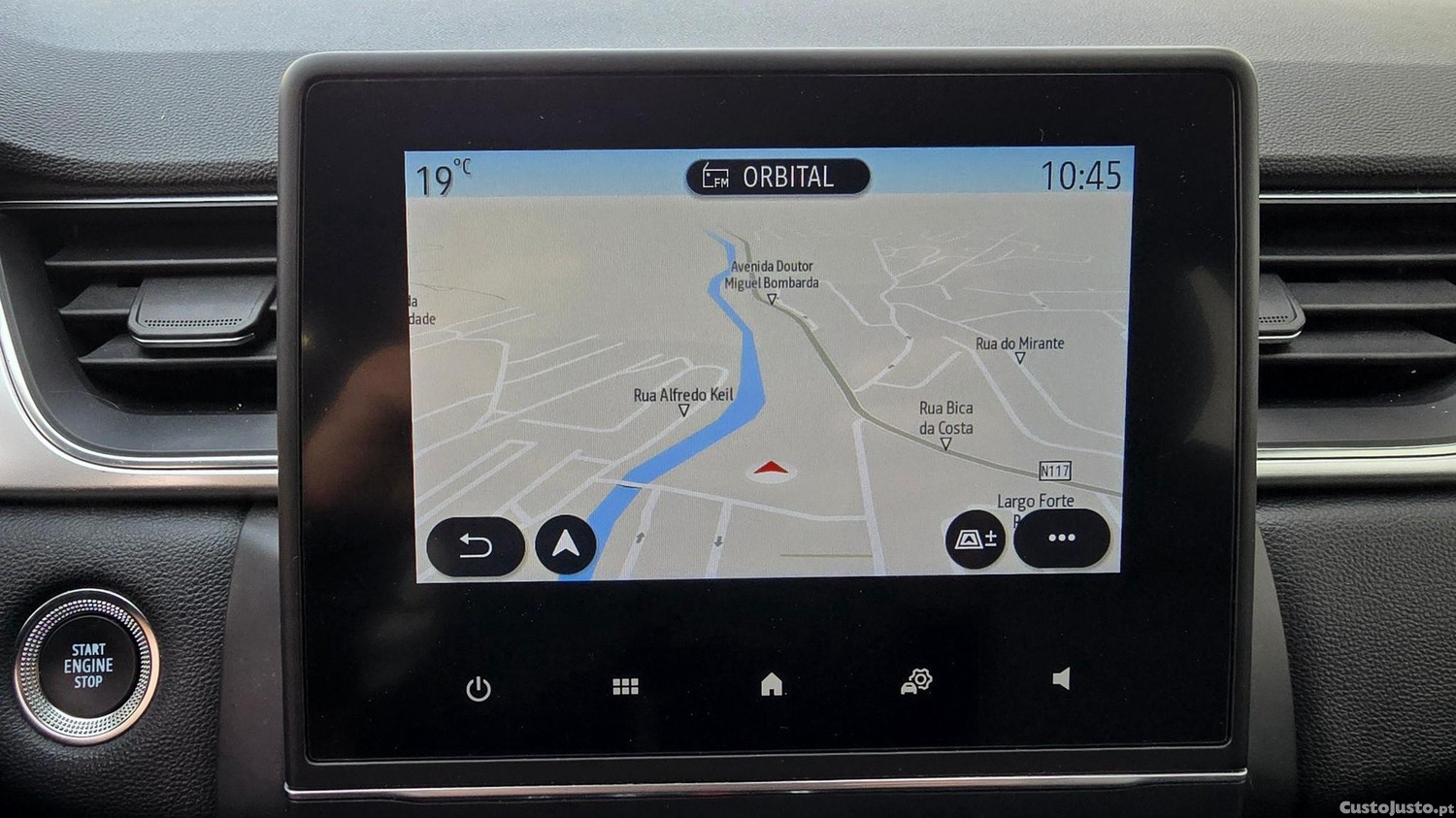 Renault Captur 1.6 E-Tech Plug-In Intens — fotografia 12
