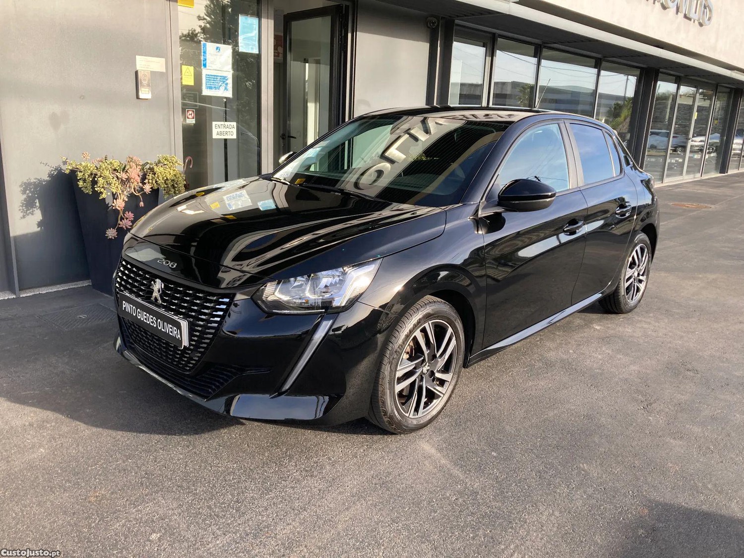 Peugeot 208 1.2 PureTech Allure — photo 3