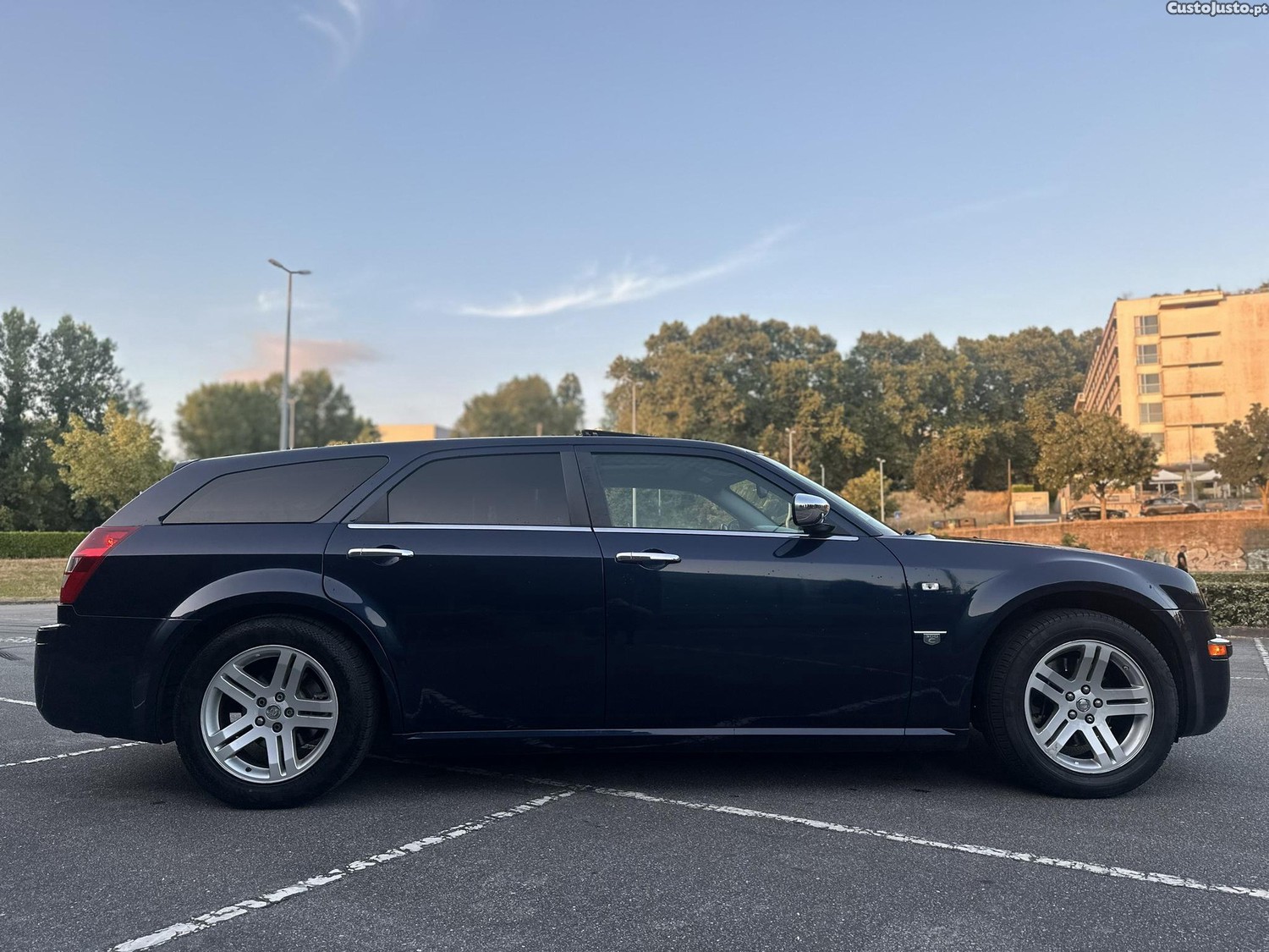 Chrysler 300 C TOURING — fotografia 5
