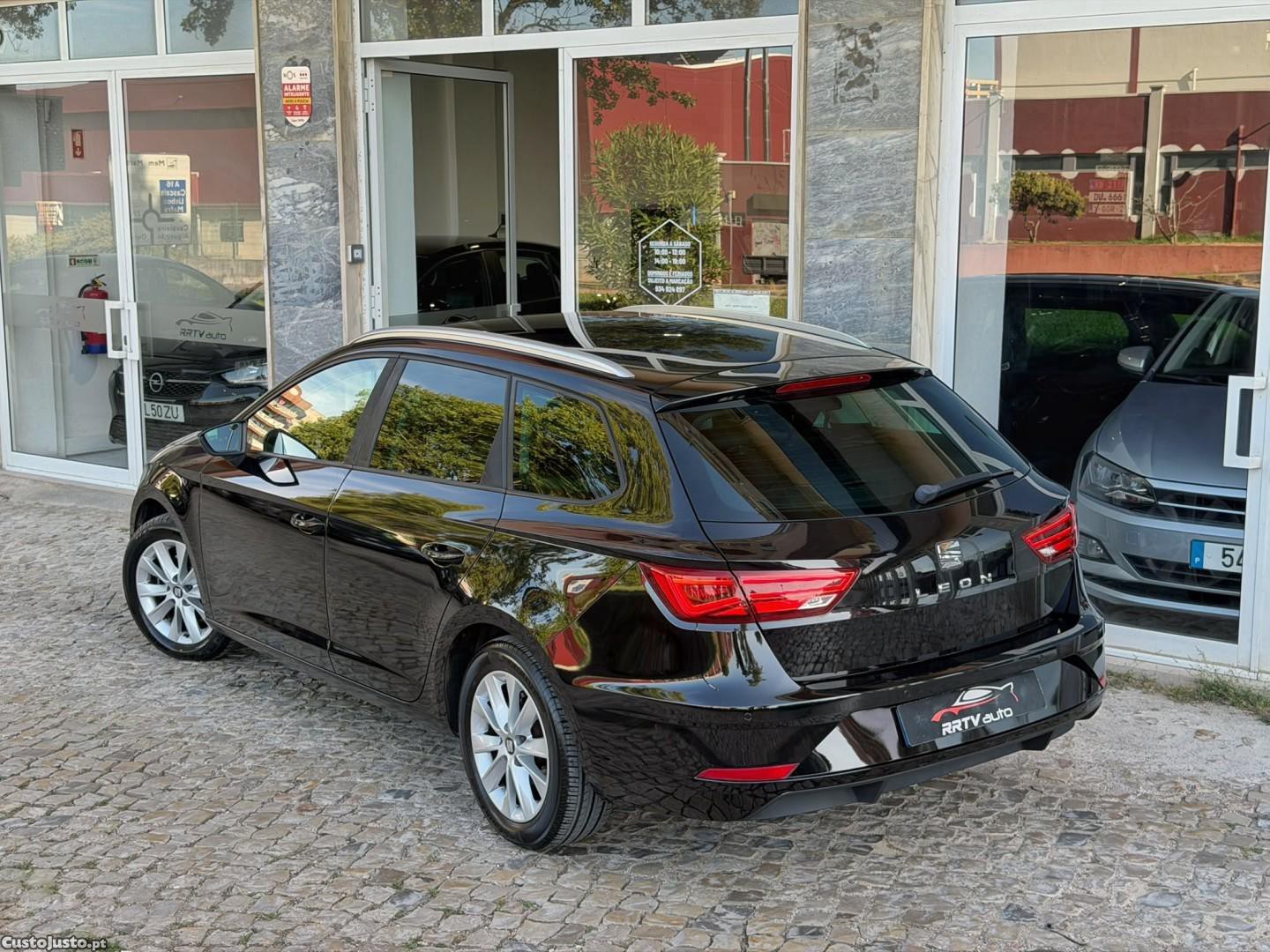 SEAT Leon 1.6 TDI Style S/S — fotografia 26
