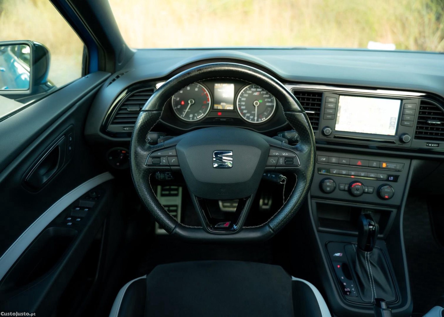 SEAT Leon 2.0 TSI S&S DSG Cupra 290 — fotografia 3