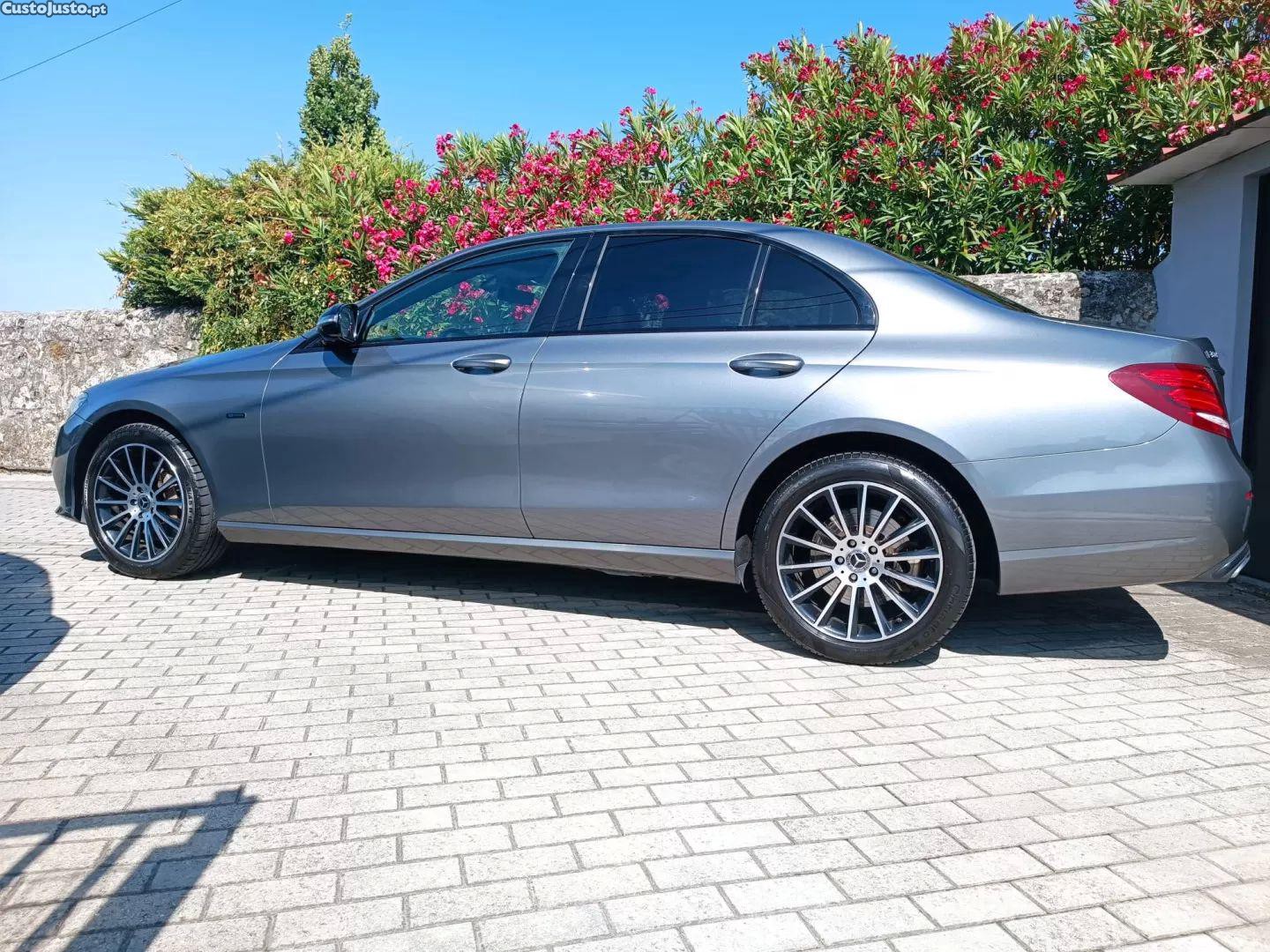 Mercedes-Benz E 300 De avantgarde — fotografia 16