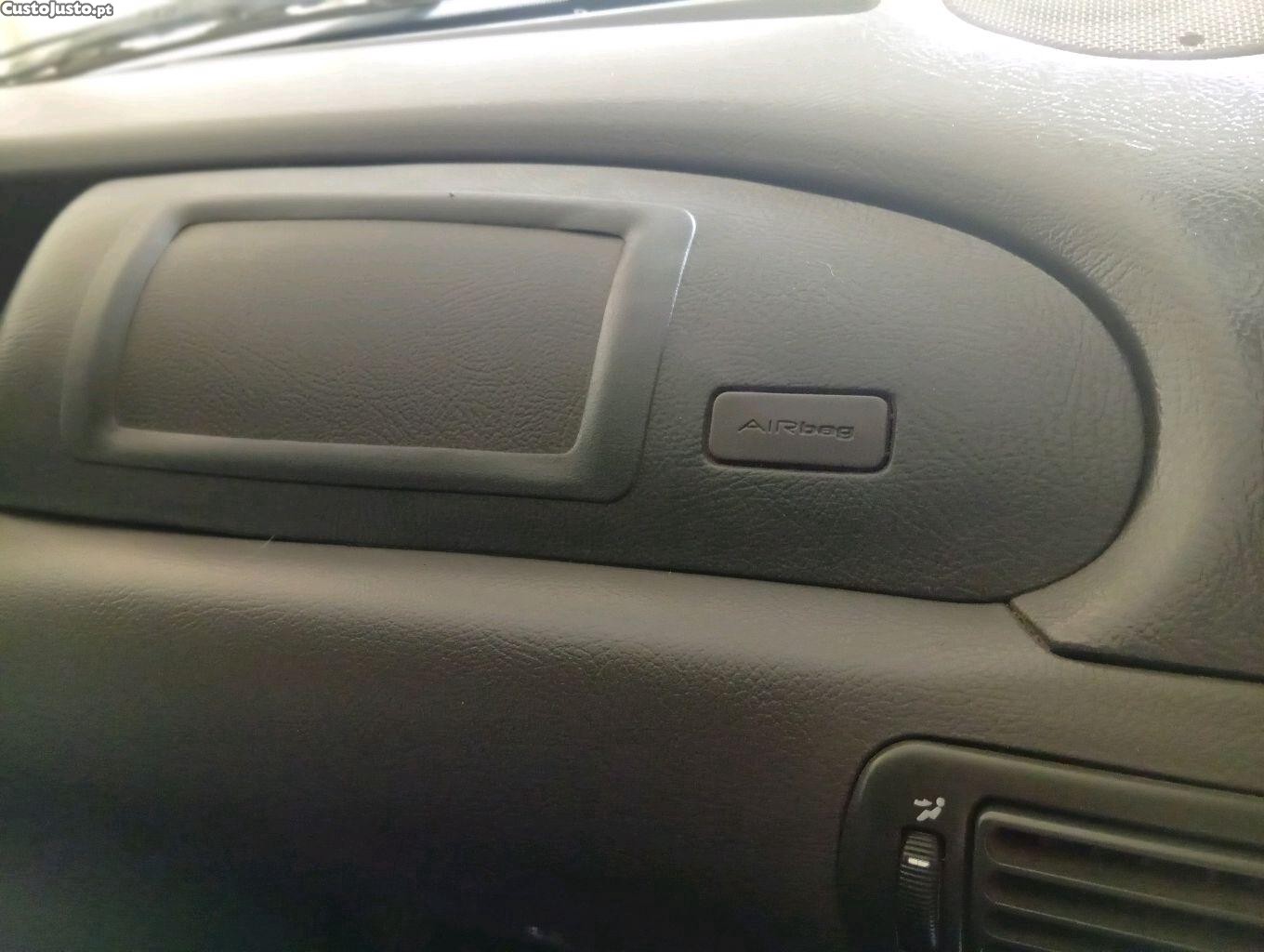 Fiat Punto 1.2 Fire - 5 portas - extras - com revisão e pneus novos — fotografia 5