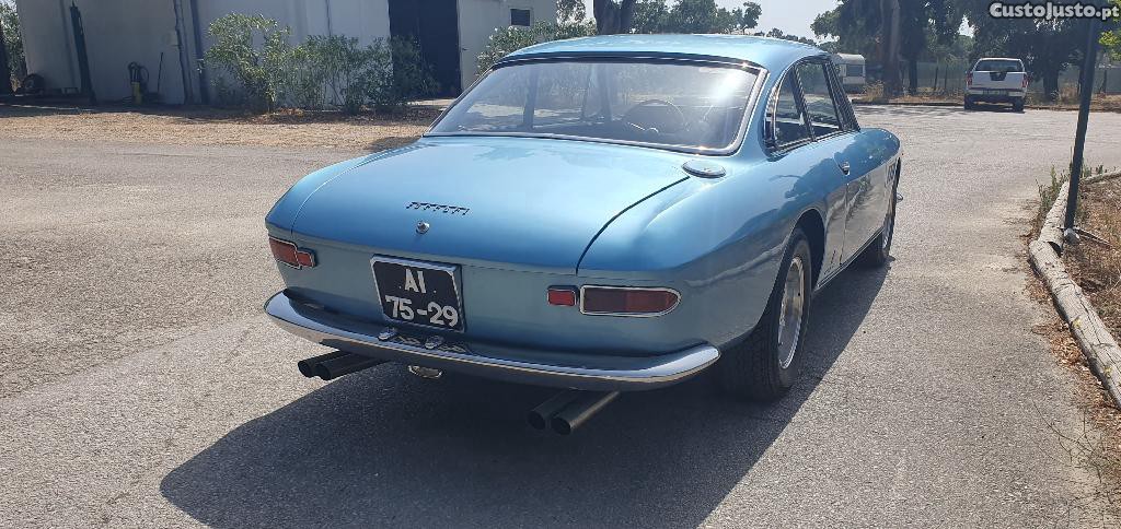 Ferrari 330 GT 2+2 — fotografia 19