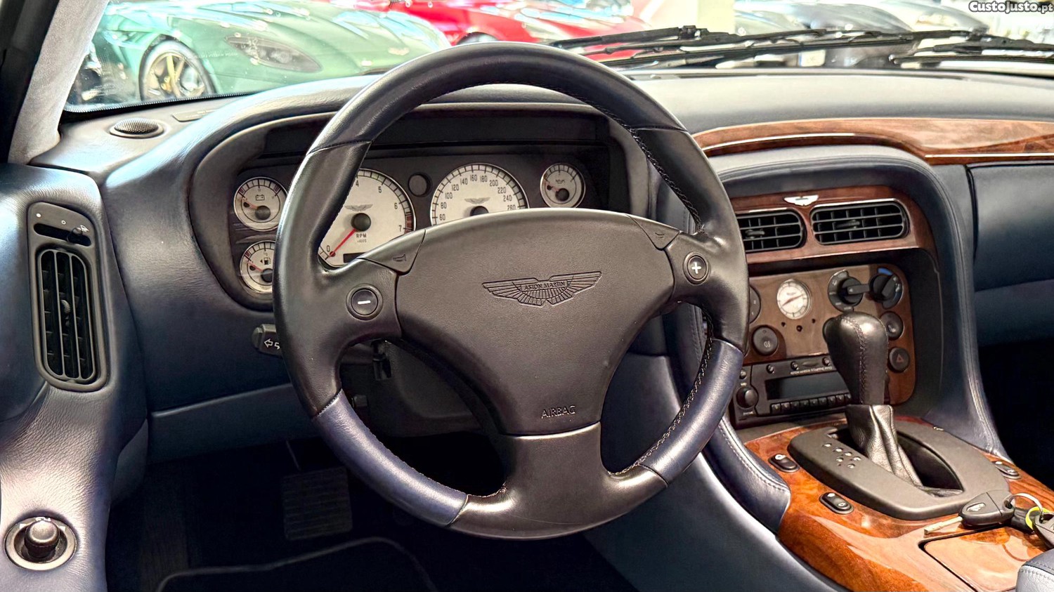 Aston Martin DB7 Vantage Volante Anniversary Edition — fotografia 14
