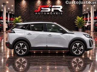 Peugeot 2008 1.2 PureTech Allure — photo 2