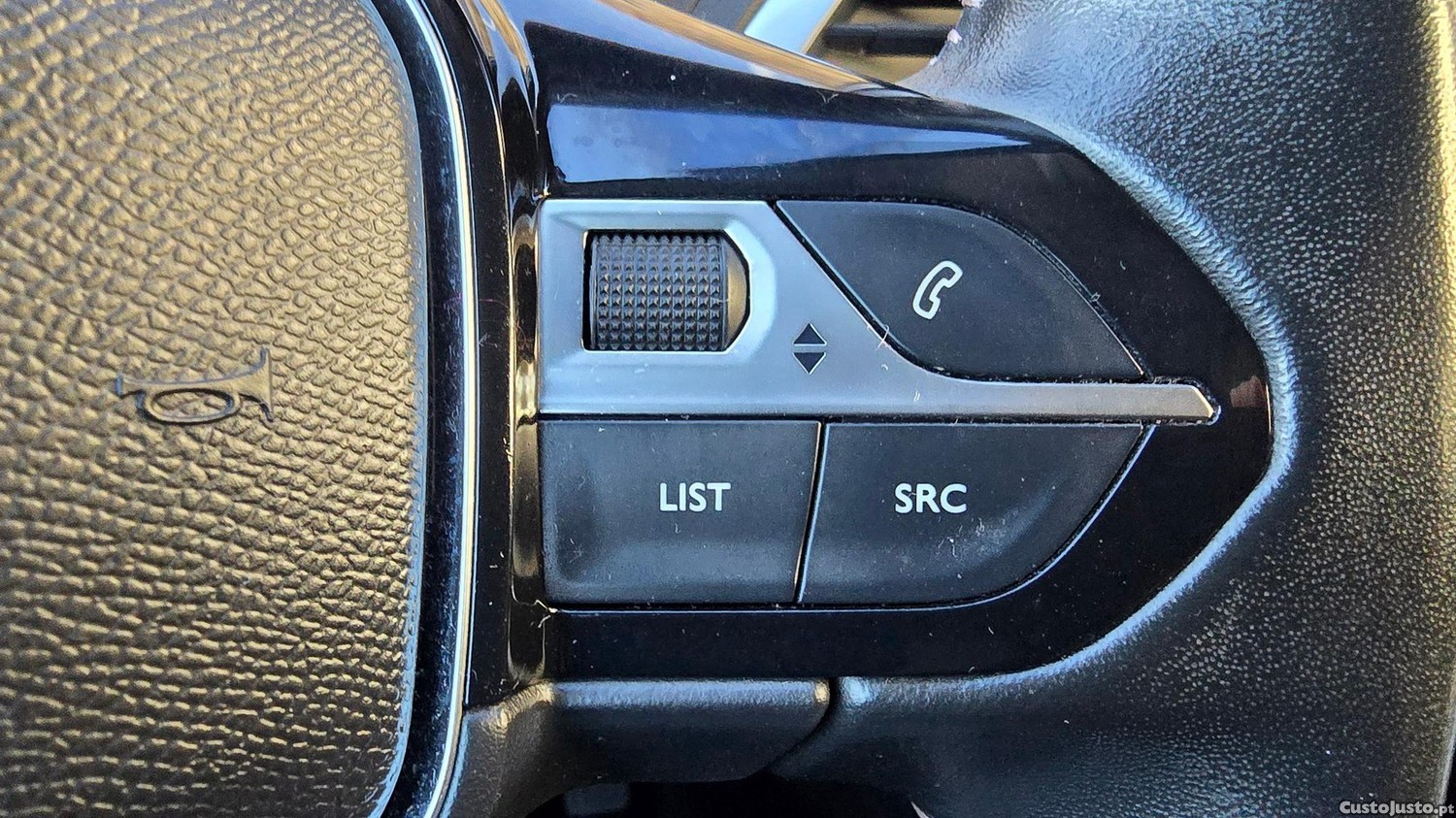 Peugeot 3008 1.5 BlueHDi Active — fotografia 16