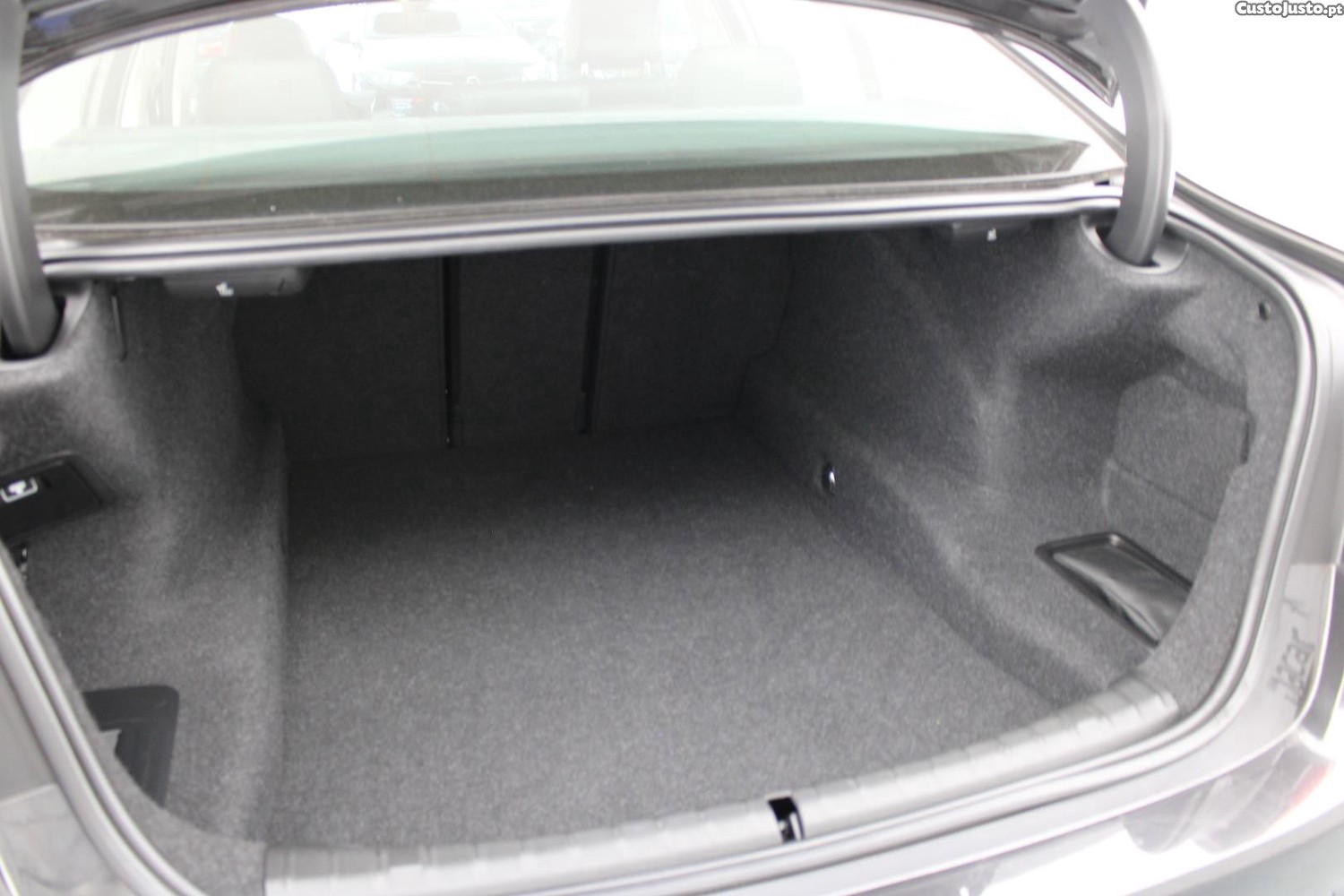 BMW 520 D (AUTO) — fotografia 6