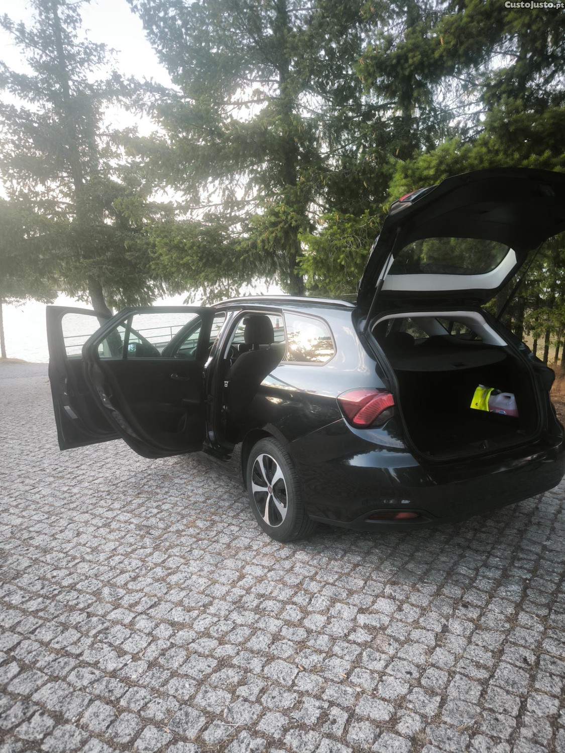 Fiat Tipo 1.6 station wagon multijet — fotografia 2