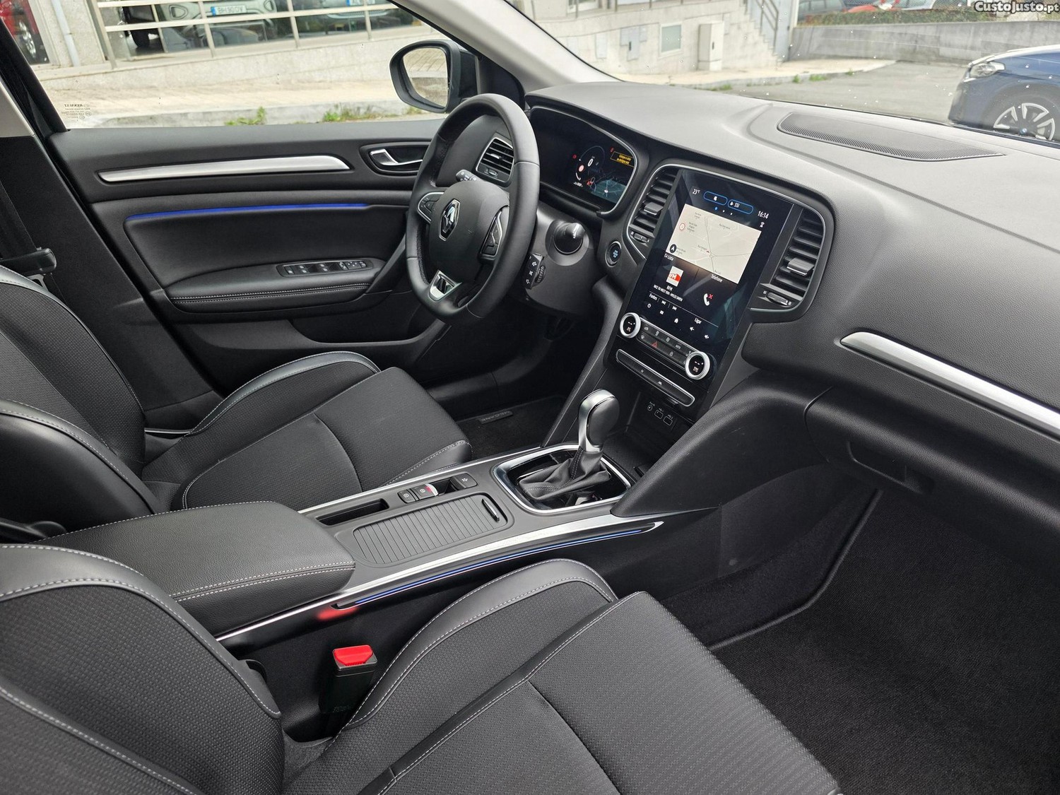 Renault Mégane Sport Tourer 1.6 E-Tech Plug In Hybrid — fotografia 4