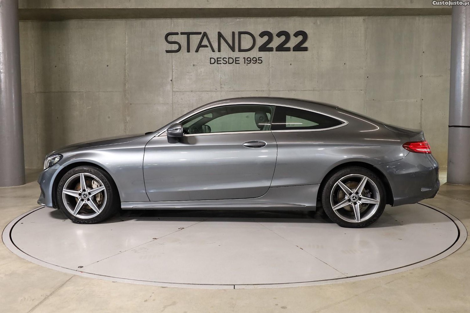 Mercedes-Benz C 180 Coupé AMG — fotografia 17