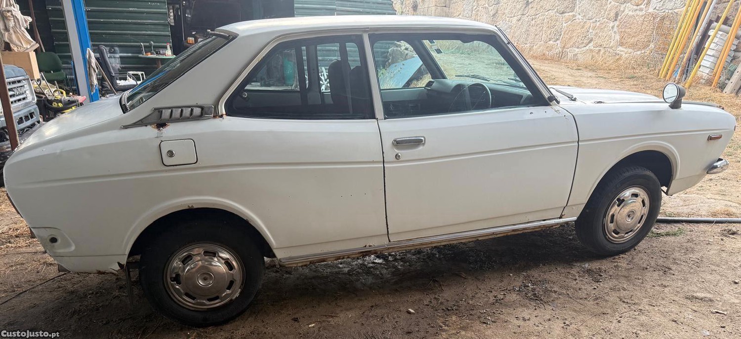 Subaru  Leone DL 1.4 — photo 3