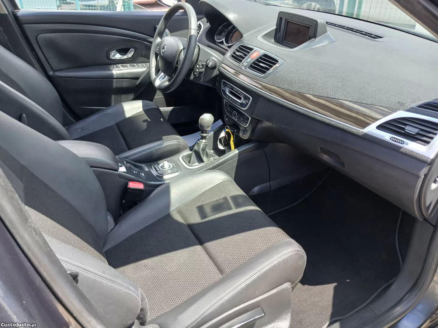 Renault Mégane 1.5 dci luxe — fotografia 5