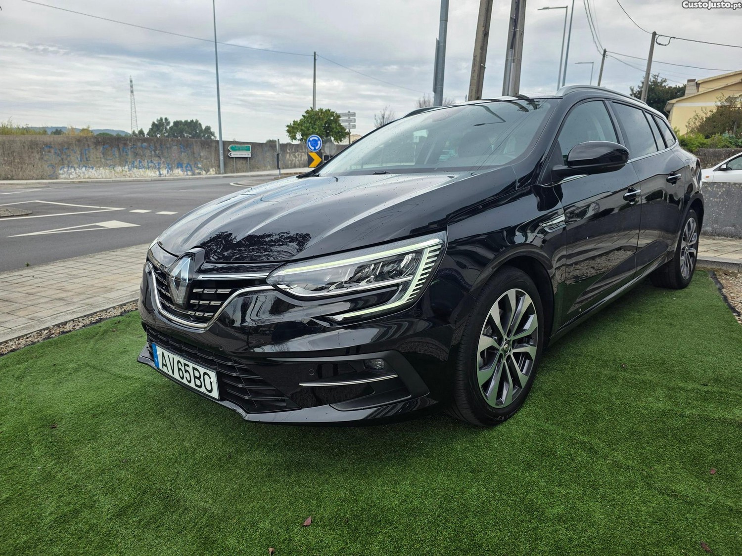 Renault Mégane Sport Tourer 1.6 E-Tech Plug In Hybrid — fotografia 27