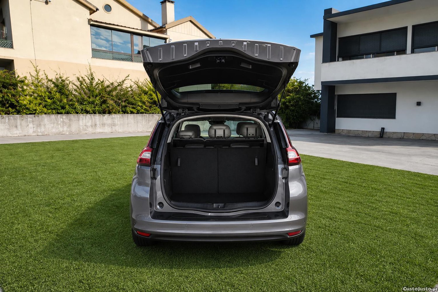 Renault Grand Scénic 1.7 Blue dCi 150 EDC Initiale Paris — fotografia 7