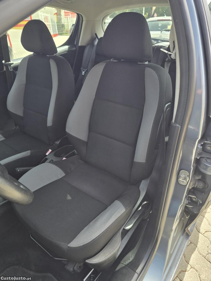 Peugeot 207 1.4 16V Trendy — fotografia 10