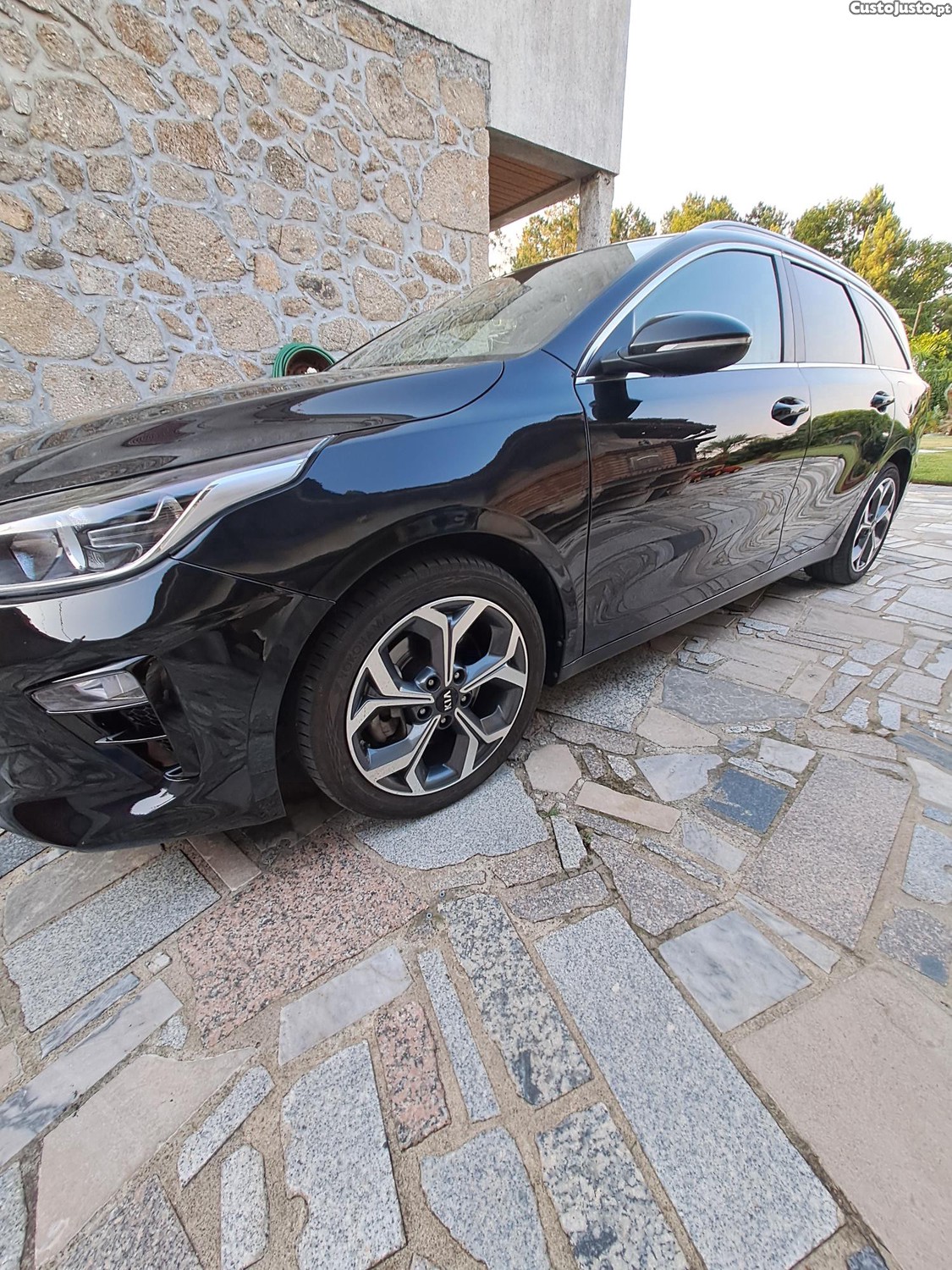 Kia Ceed 1.6 CRDI DCT7 — fotografia 3