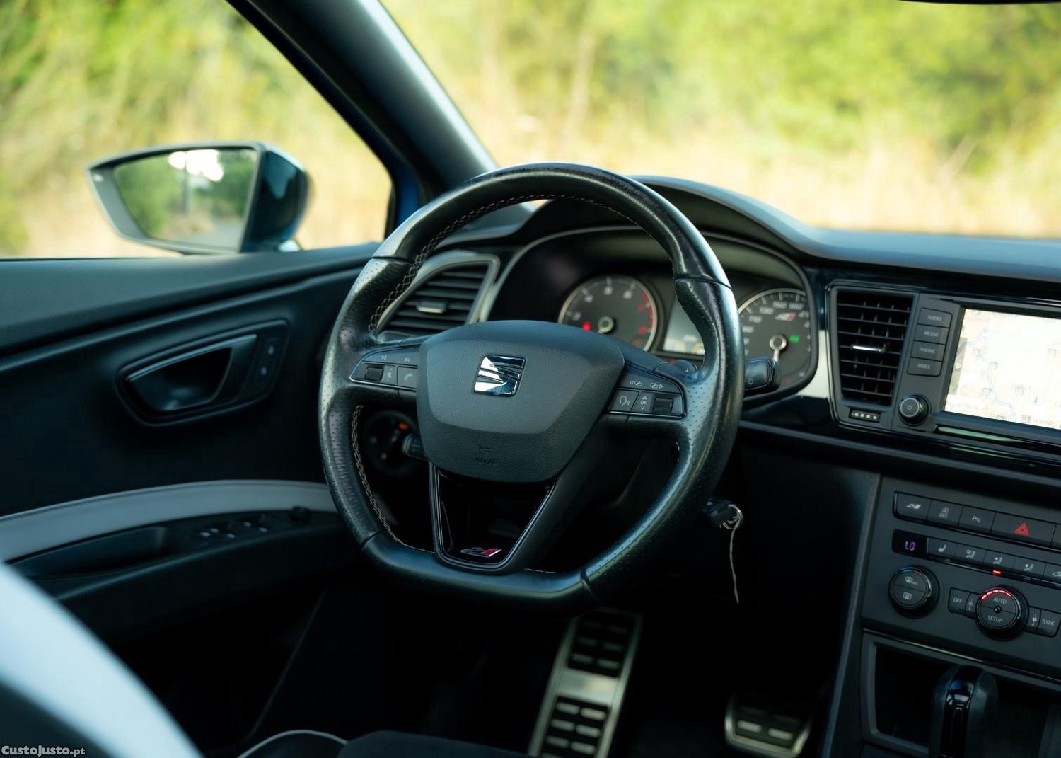 SEAT Leon 2.0 TSI S&S DSG Cupra 290 — fotografia 4