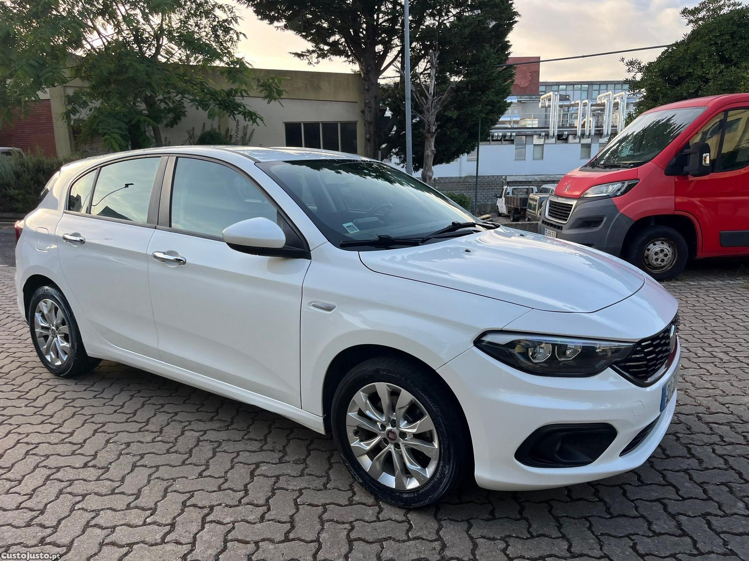Fiat Tipo 1.3 M-Jet Easy J17 — fotografia 13