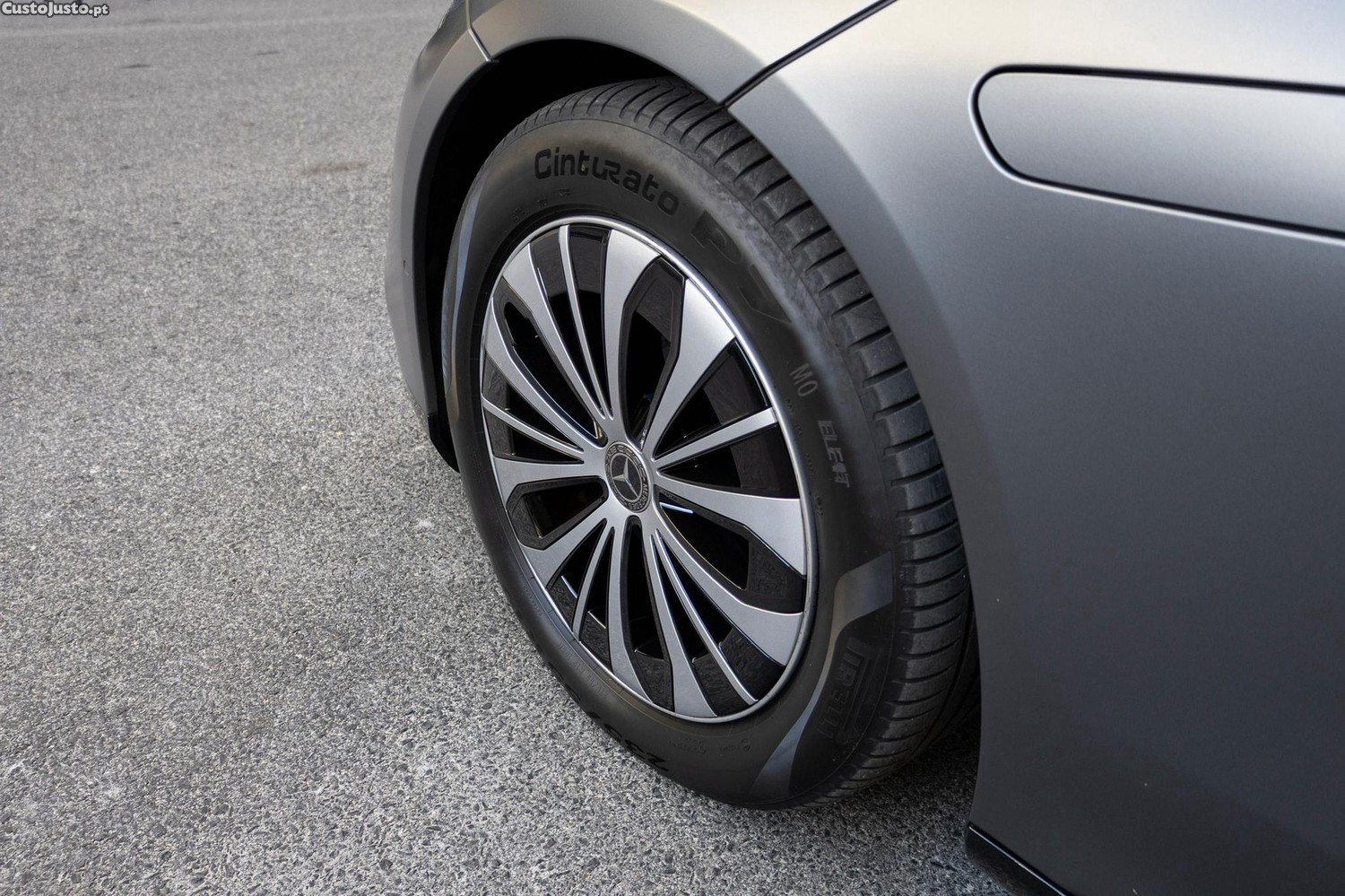 Mercedes-Benz EQS 450 4Matic AMG Line — photo 4
