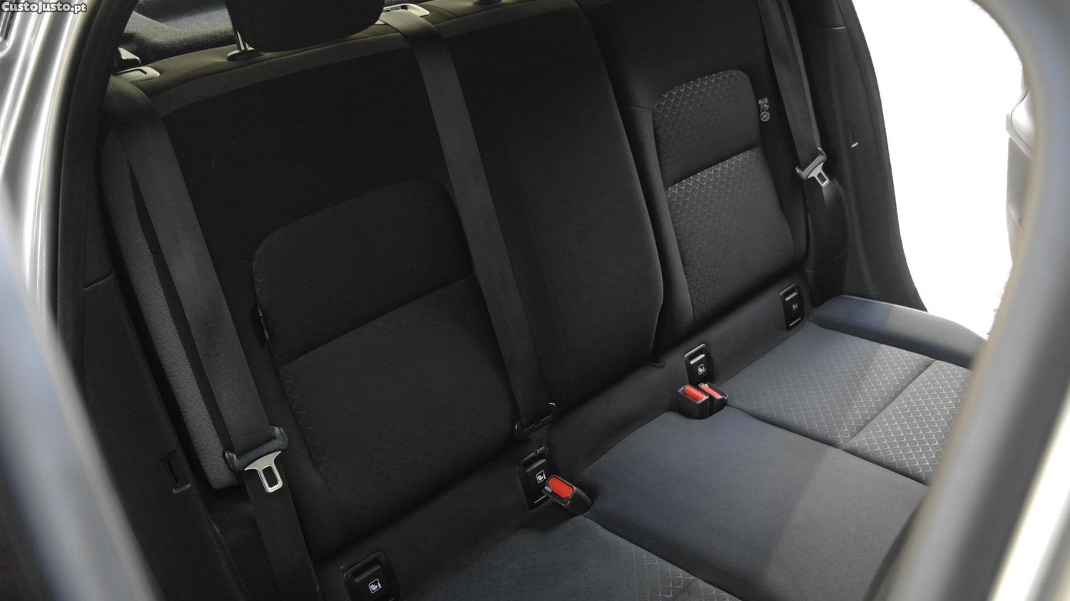 Nissan Juke 1.0 DIG-T Enigma — fotografia 8