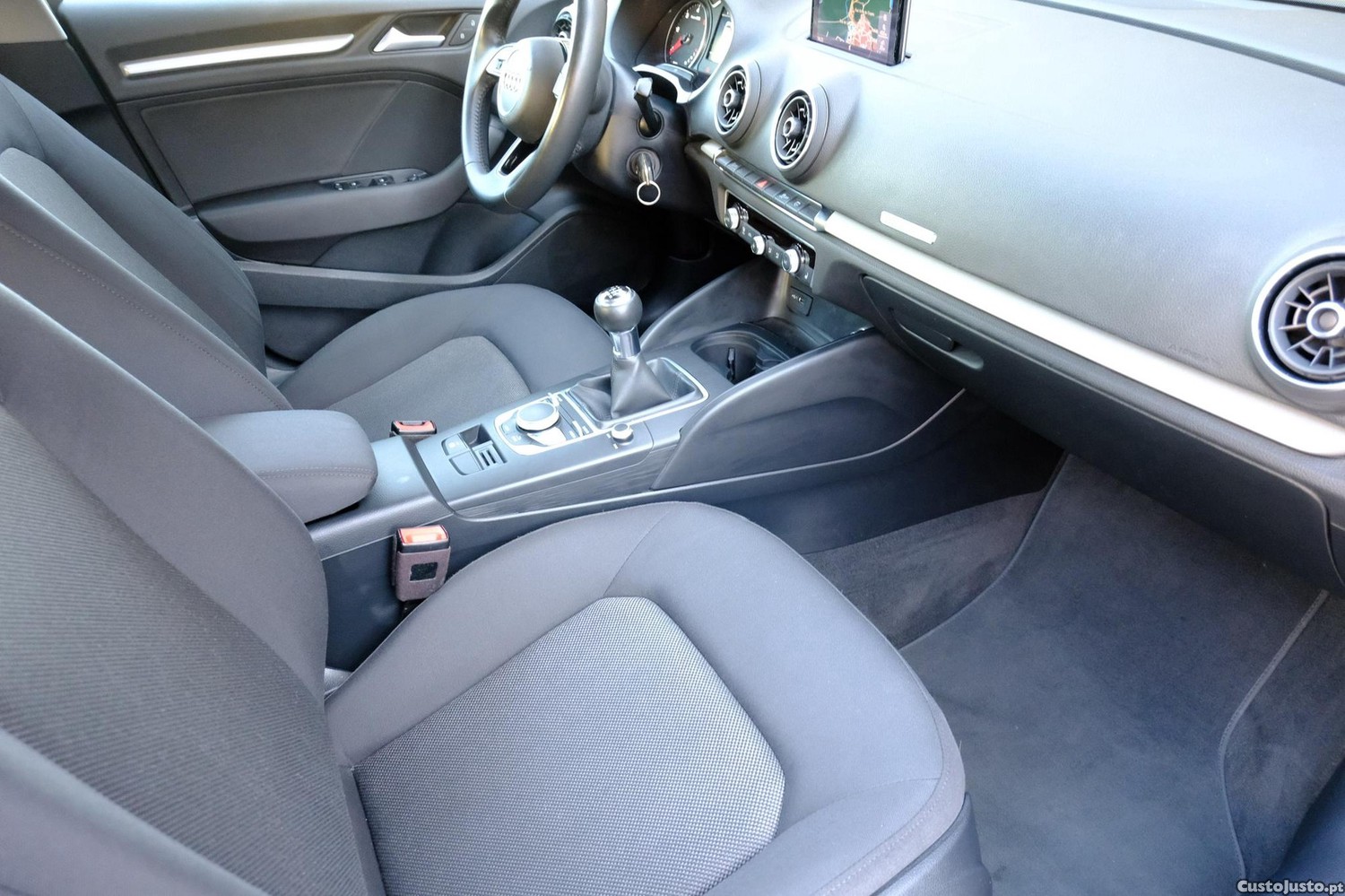 Audi A3 Limousine 1.6 TDI Design — fotografia 15