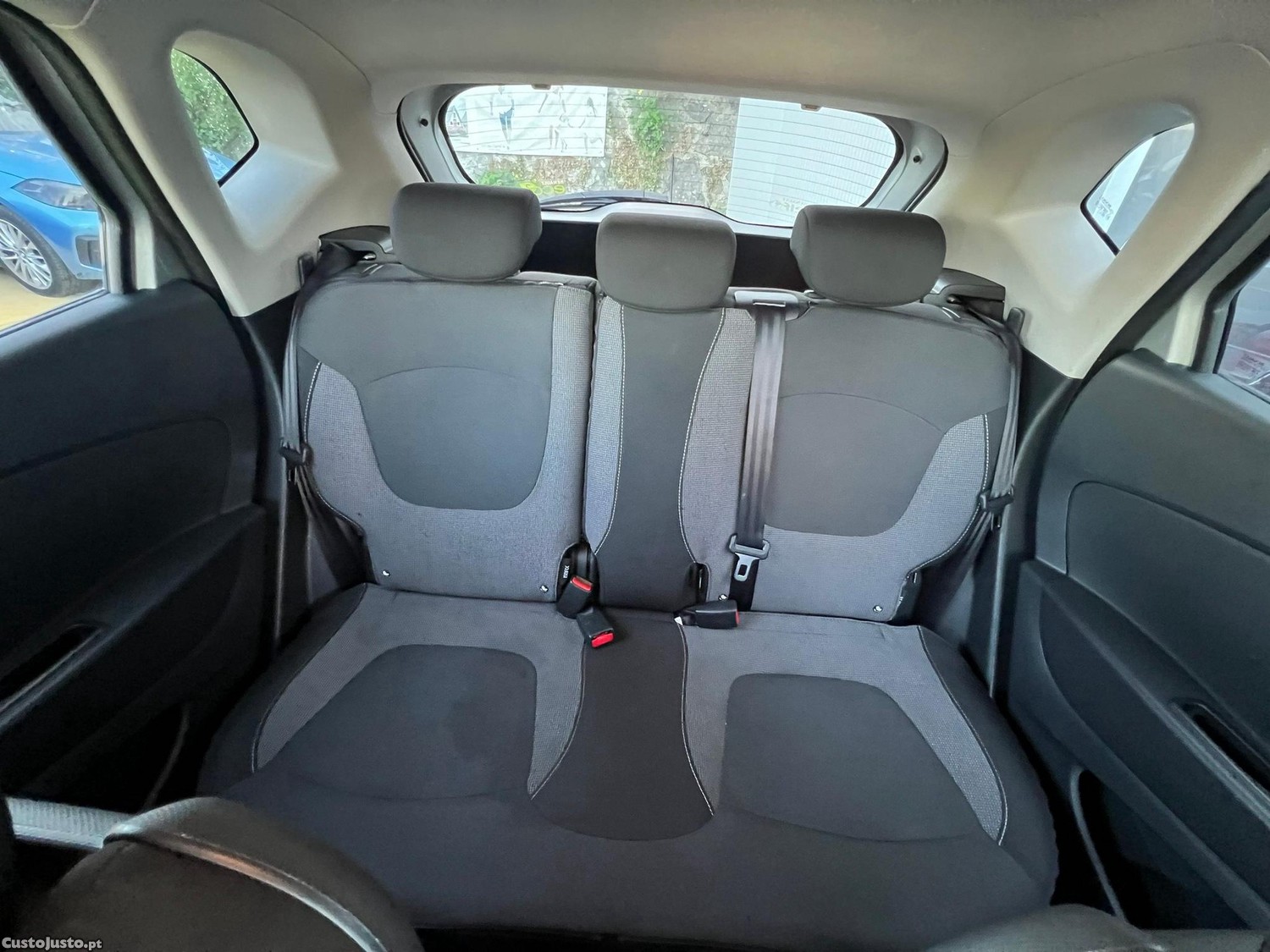Renault Captur 1.5 dCi Sport — fotografia 5