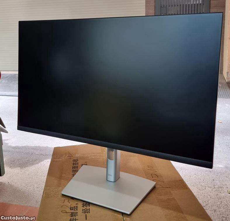 Monitor IPS Dell P2722HE de 27" FHD usb-c