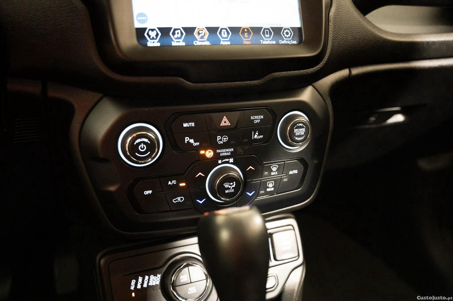 Jeep Renegade 1.3 TG Trailhawk — fotografia 14