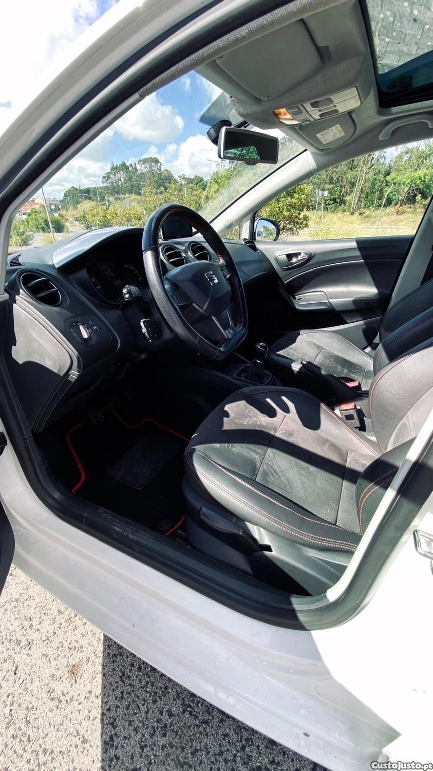 SEAT Ibiza St — fotografia 4